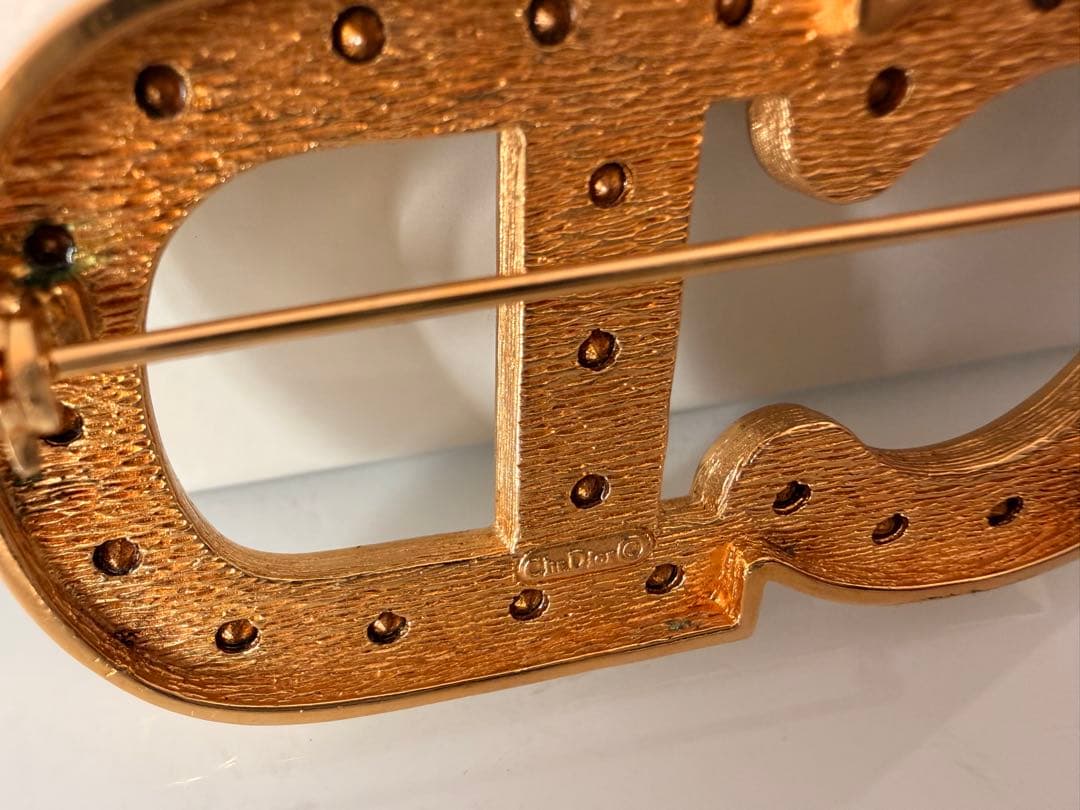 最終値下げ【DIOR】 CDロゴ ブローチ ヴィンテージ ゴールド クリスタル