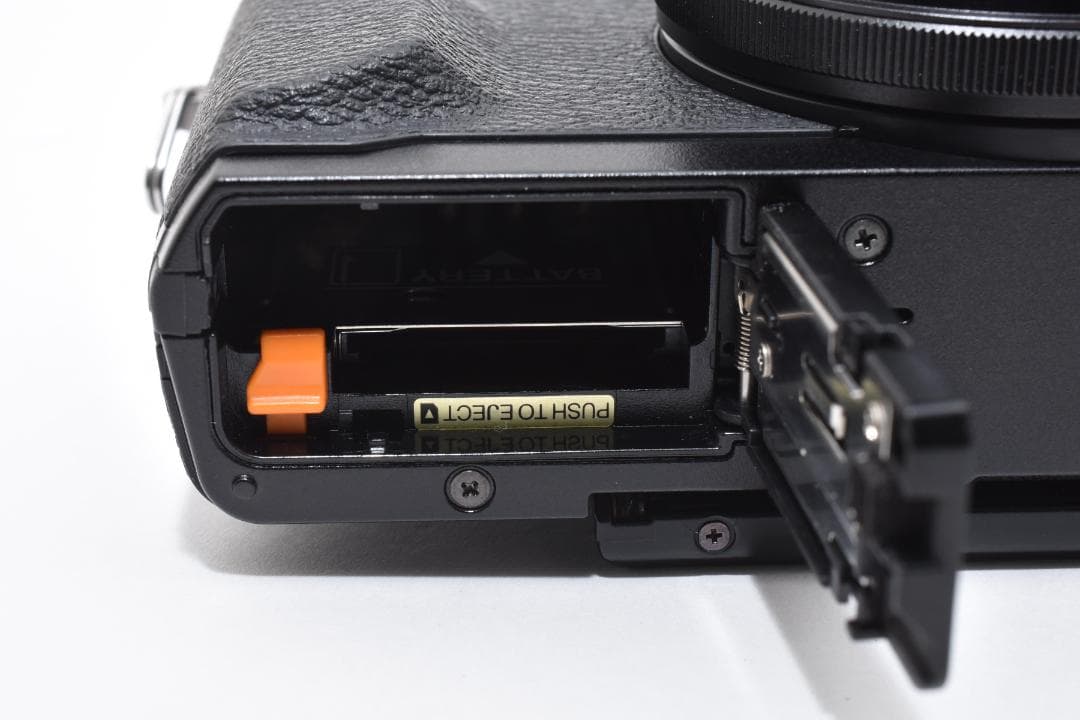 美品 富士フイルム X30 コンパクトデジタルカメラ ブラック Fujifilm