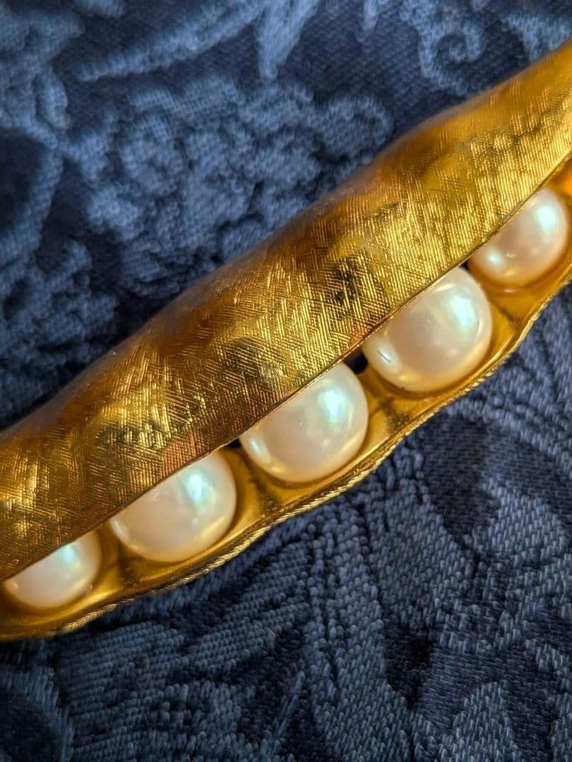 Trifari　トリファリ　ブローチ　えんどう豆　ヴィンテージ　美品