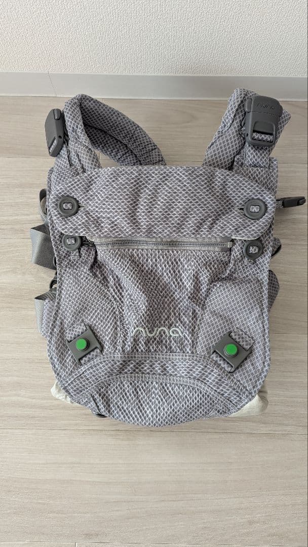 【美品】ヌナ　NUNA カドルクリック　cudl clik