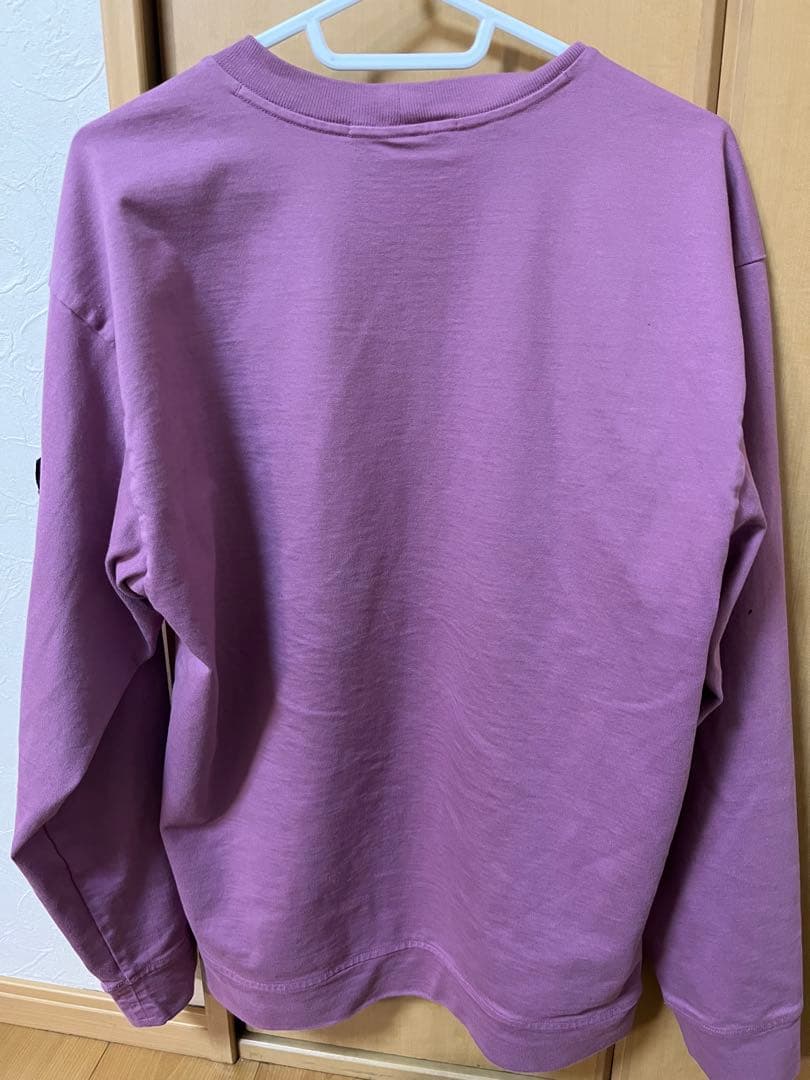 STONE  パープル　トレーナー
