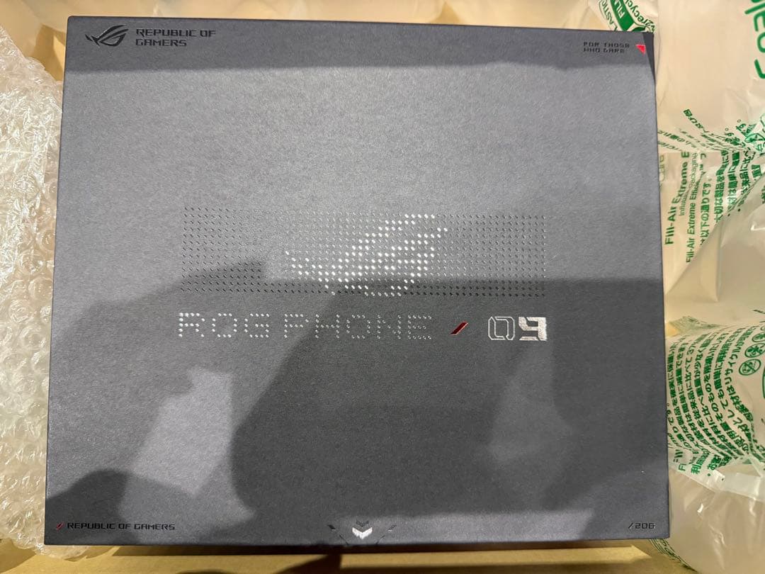 【新品・未開封】ASUS　ROG Phone 9 Pro 【国内版】