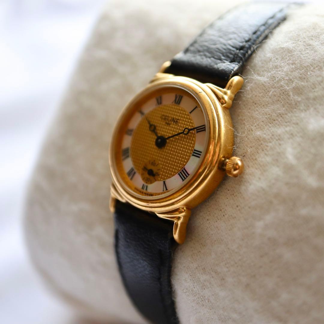 CELINE ローマン スモセコ ラウンド シェル レディース腕時計 1382