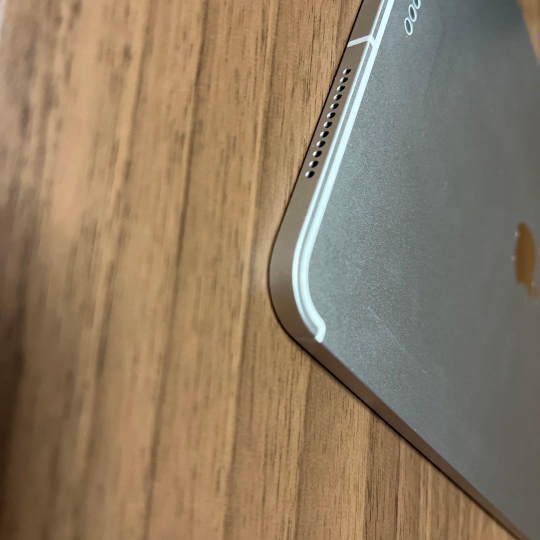 iPad Air 第5世代 64GB Wi-Fi+Cellularモデル