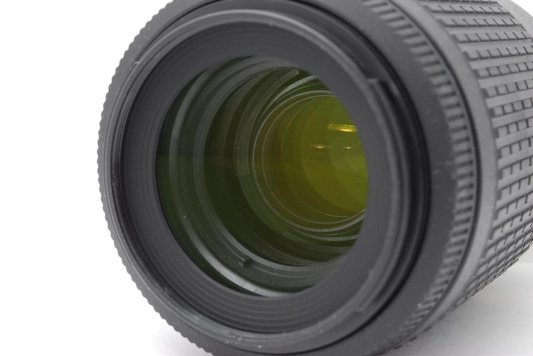 【使用感少美品】ダブルレンズ　Nikon D3300　スマホ転送　動画も撮れる