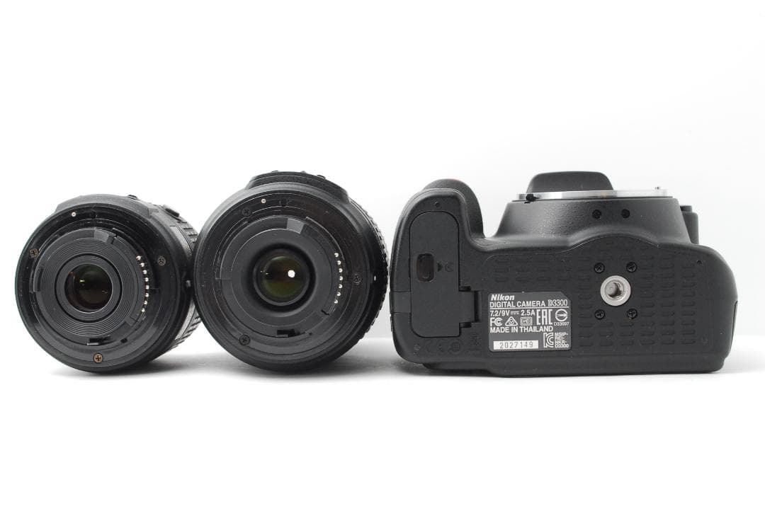 【使用感少美品】ダブルレンズ　Nikon D3300　スマホ転送　動画も撮れる