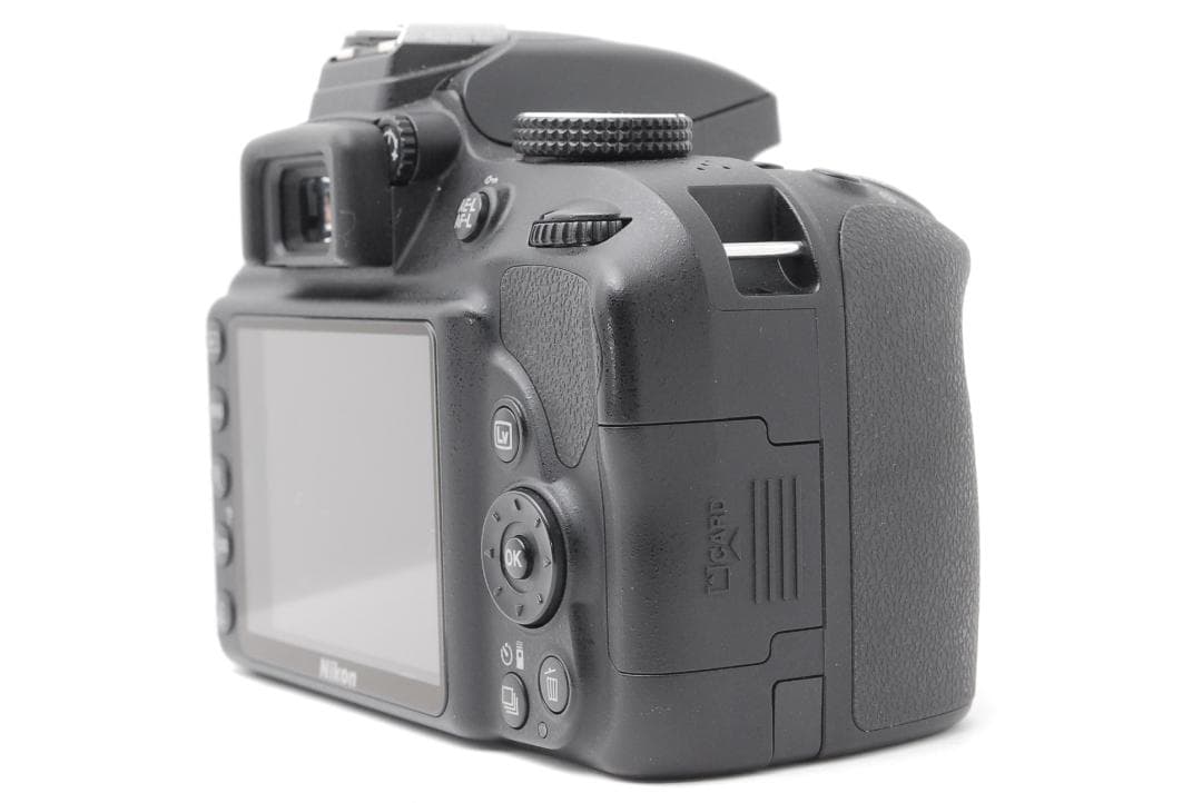 【使用感少美品】ダブルレンズ　Nikon D3300　スマホ転送　動画も撮れる