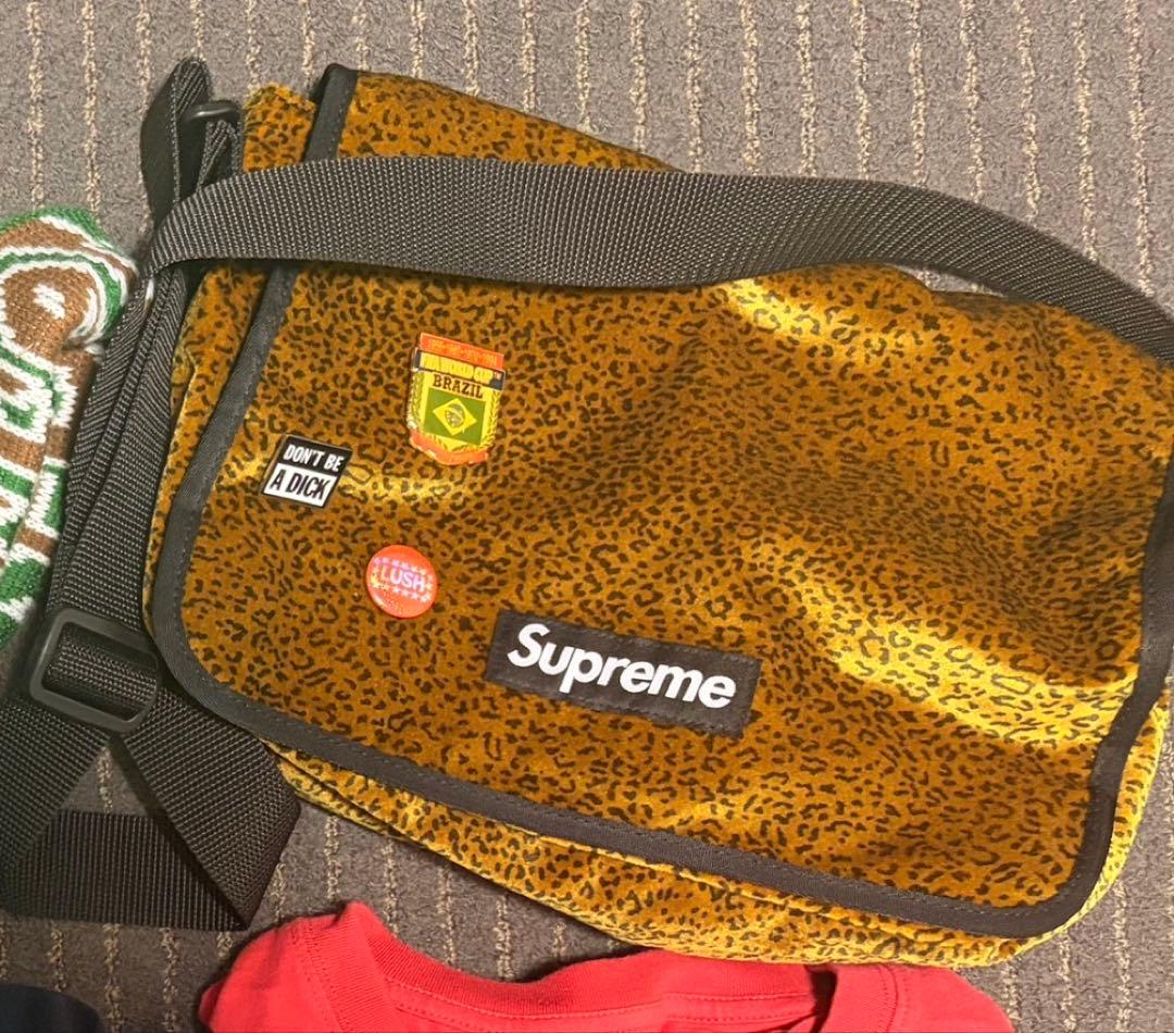 supreme バック
