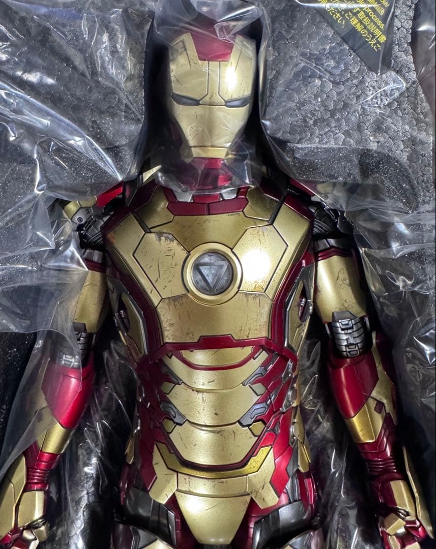 ホットトイズ　アイアンマンマーク42(バージョン2.0)