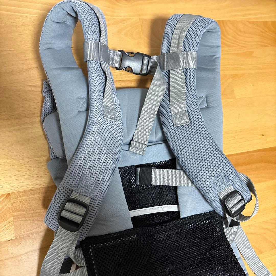 【極美品】アップリカ 抱っこ紐 ラクリス Laclis グレー