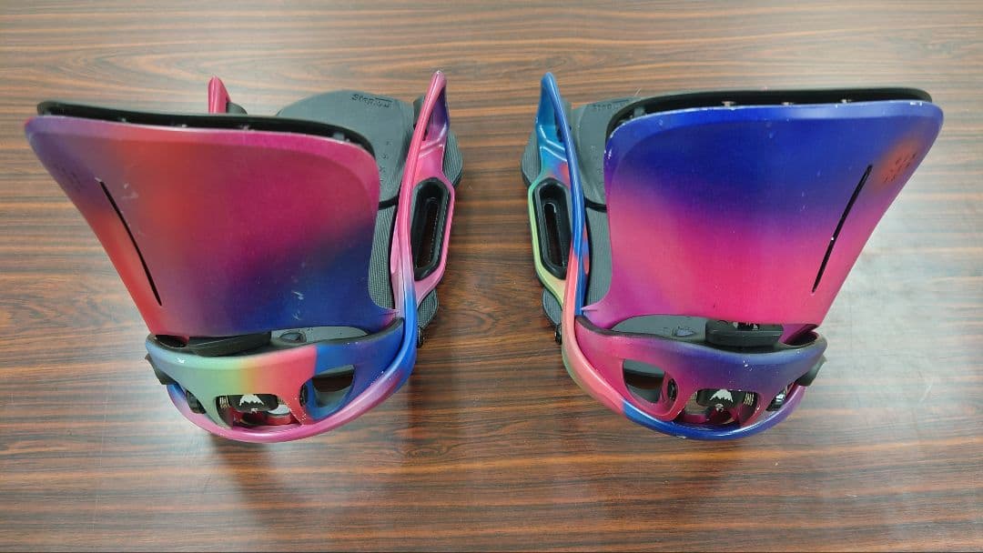 Burton Step On Genesis EST バインディング