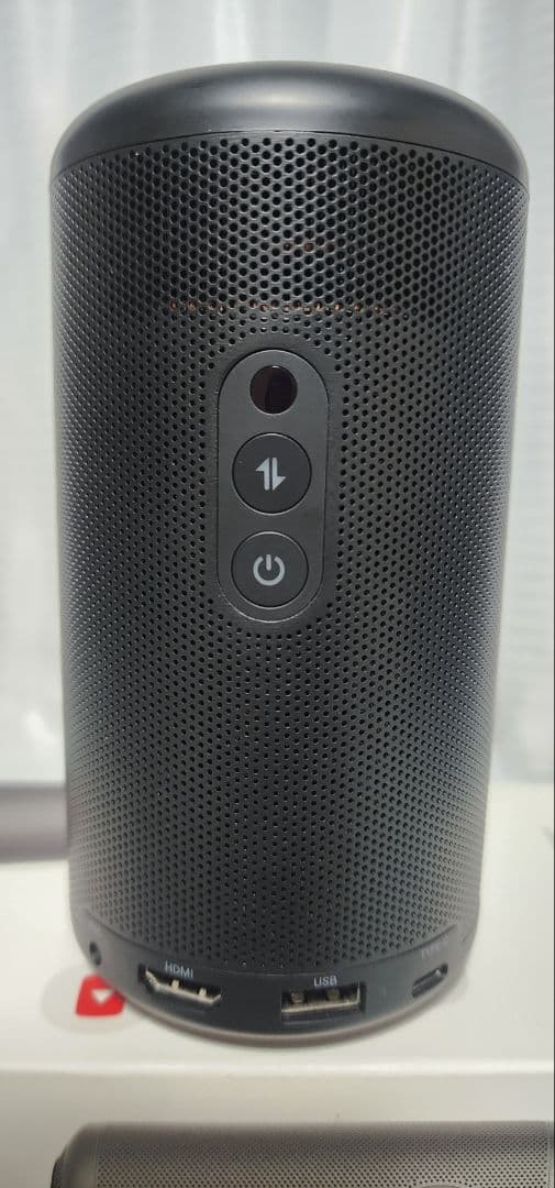 Nebula Capsule II プロジェクター本体