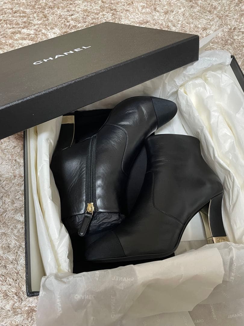 (新品)CHANEL ccロゴ レザー ショートブーツ