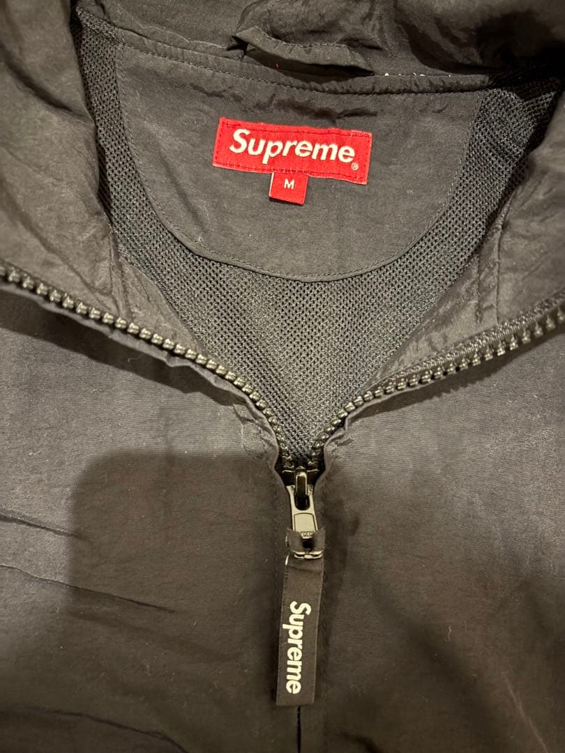 限定値下げ中Supreme ナイロンジャケット Mサイズ ブラック Sロゴ