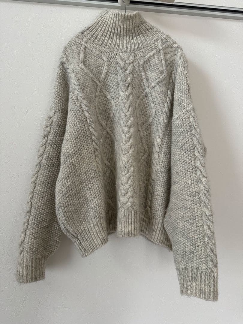 SKALL STUDIO ケーブルニット