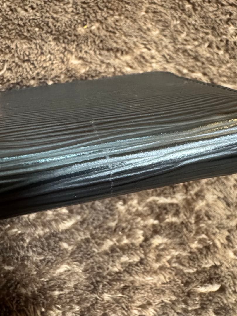 ルイヴィトン　ジッピーパース