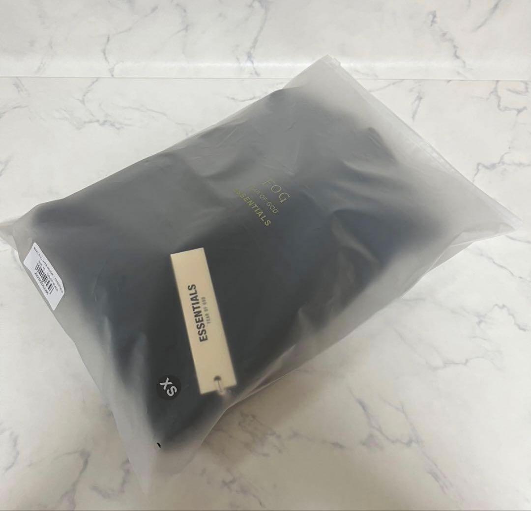 【新品】BOXY LOGO プルオーバーパーカー FOG ESSENTIALS