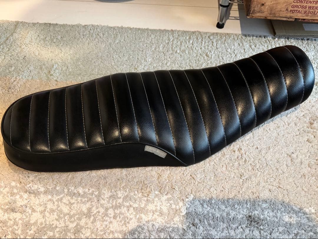 t*a様 w650 ナイトロヘッズシート 廃盤