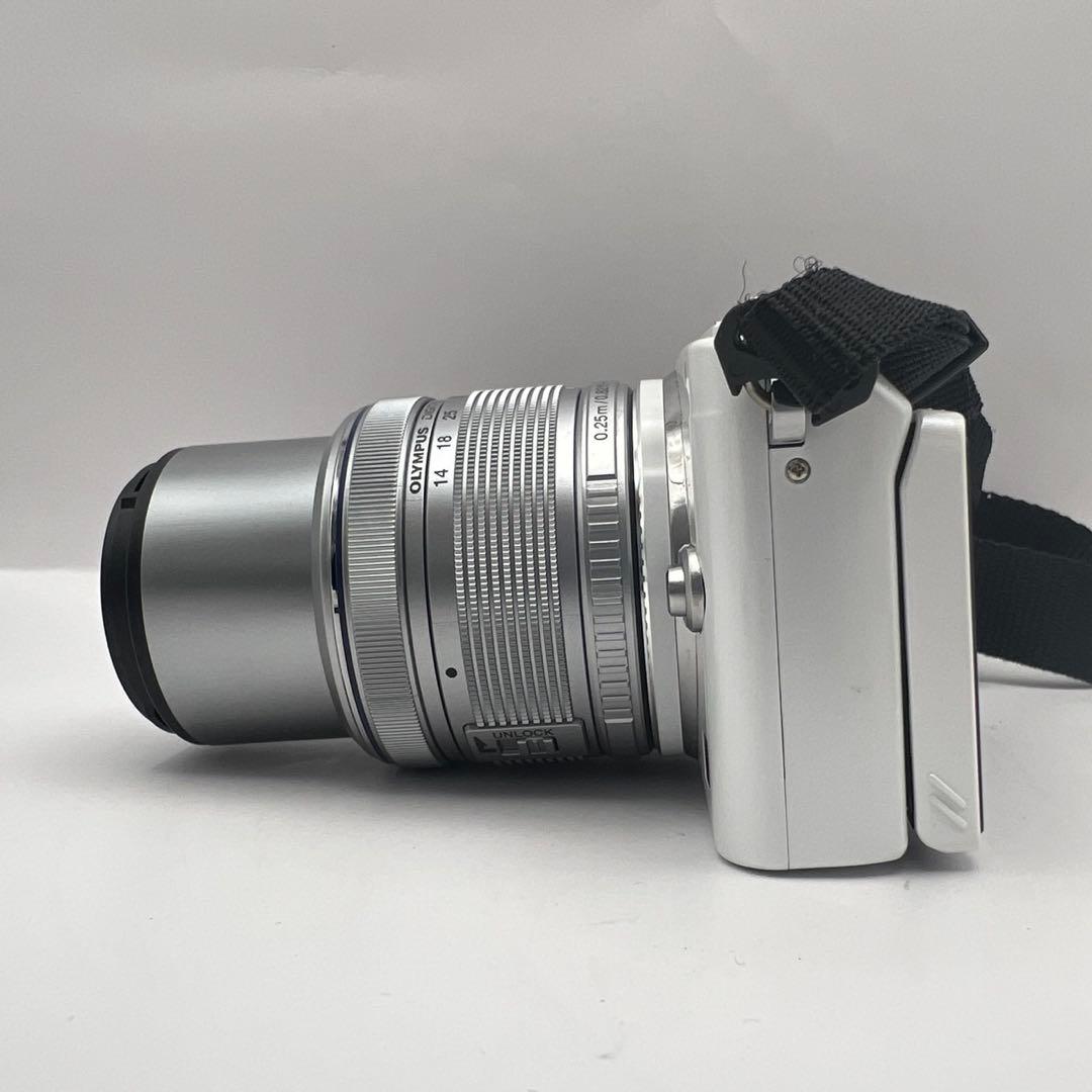 OLYMPUS PEN Lite E-PL6 ホワイト 14-42mm