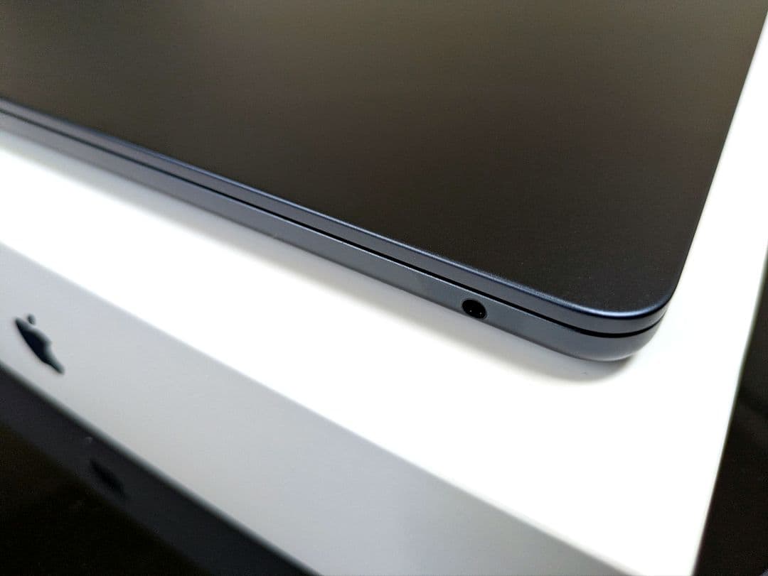 MacBook Air M2 8GB/256GB ミッドナイト