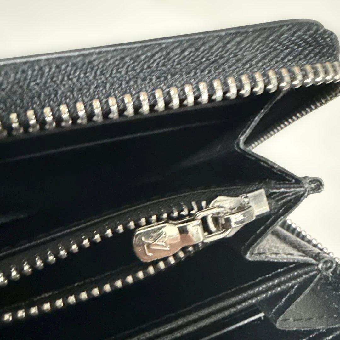 Louis Vuitton ブラックレザー長財布