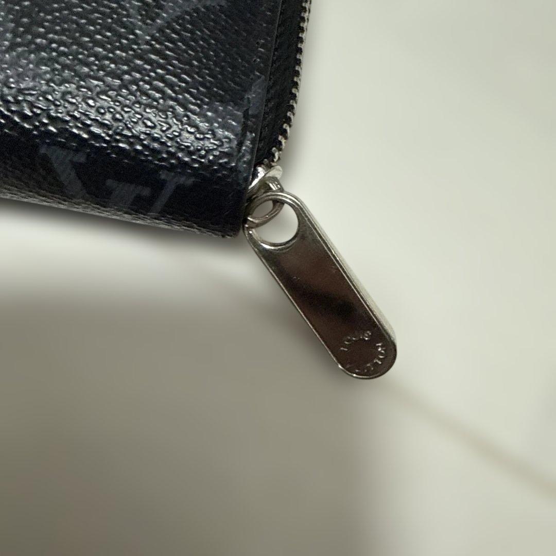 Louis Vuitton ブラックレザー長財布