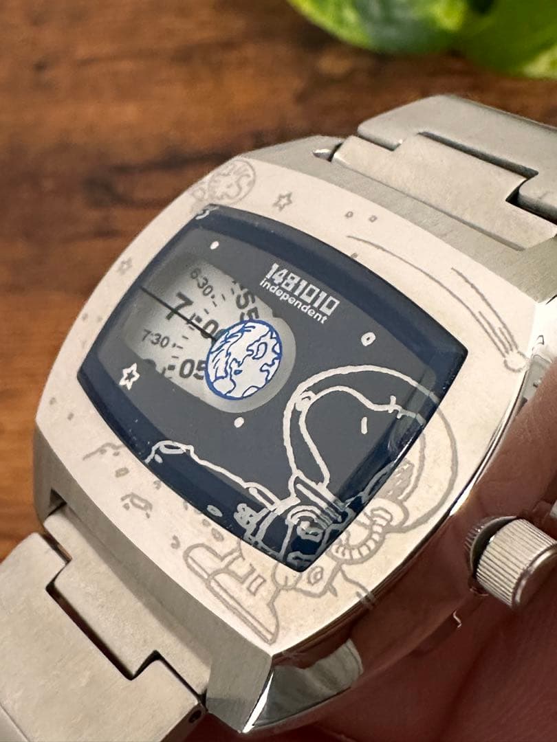 希少　レトロ　Independent SNOOPY 腕時計