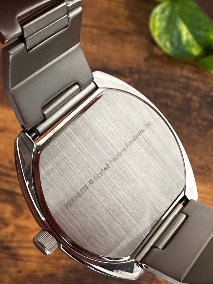 希少　レトロ　Independent SNOOPY 腕時計