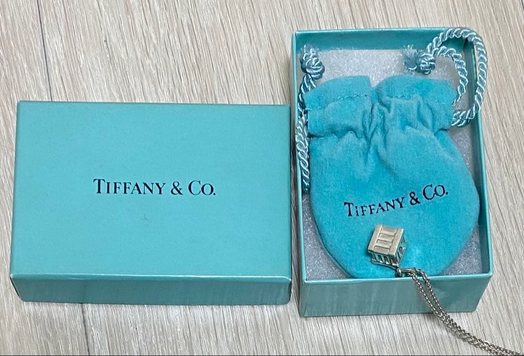 ティファニー ネックレス アトラス キューブ 【純正箱つき】