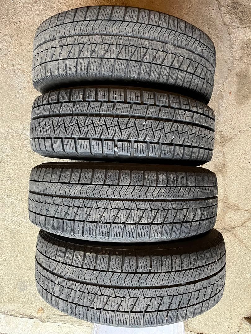 185/60r/15 スタッドレスタイヤホイール付5穴4本セット　ピレリ