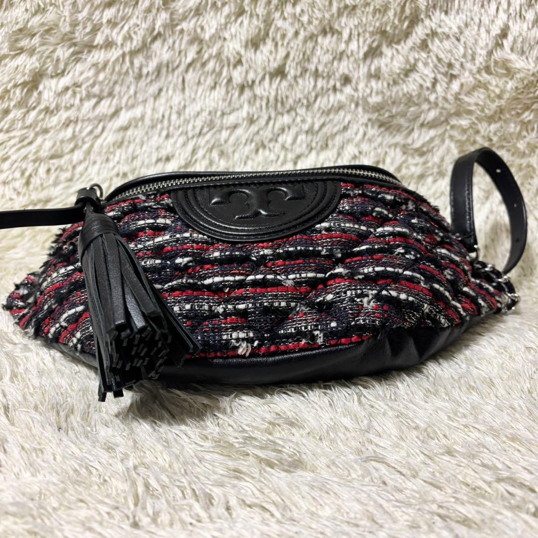 【美品】トリーバーチ ボディバッグ ツイード ブラック ロゴ フリンジ