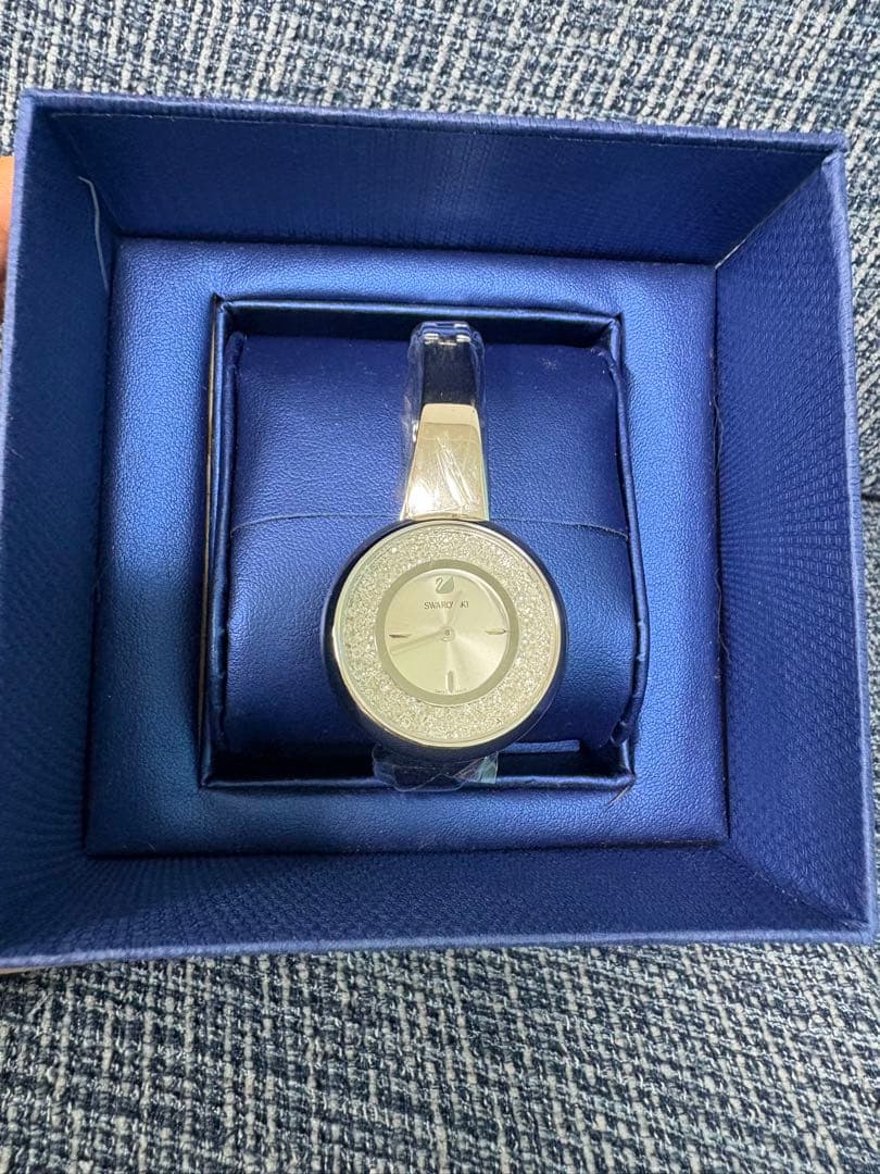Swarovski ストーン装飾 腕時計