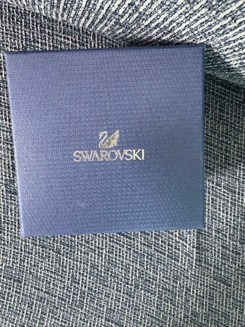 Swarovski ストーン装飾 腕時計
