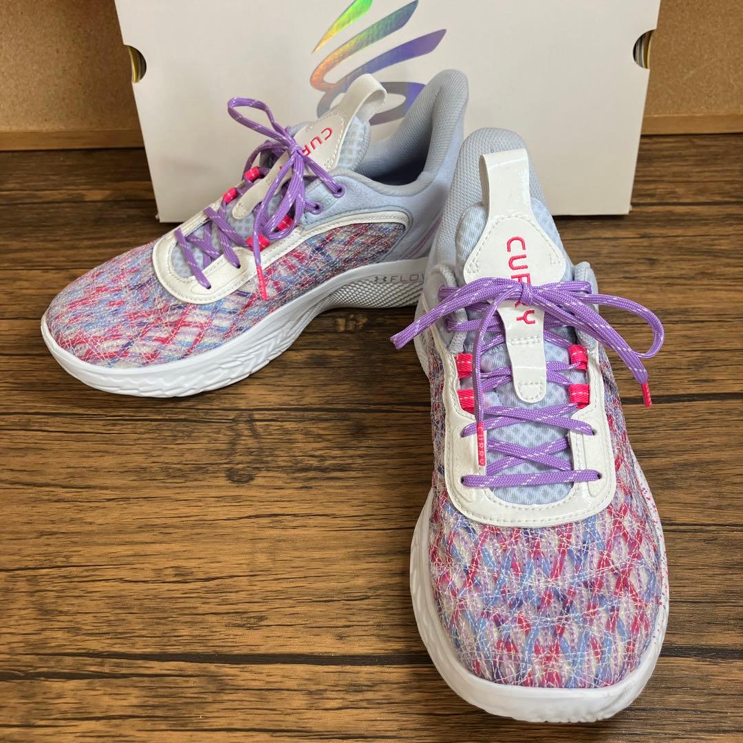 （K26044）★美品★ アンダーアーマー カリー フロー9 27.5㎝