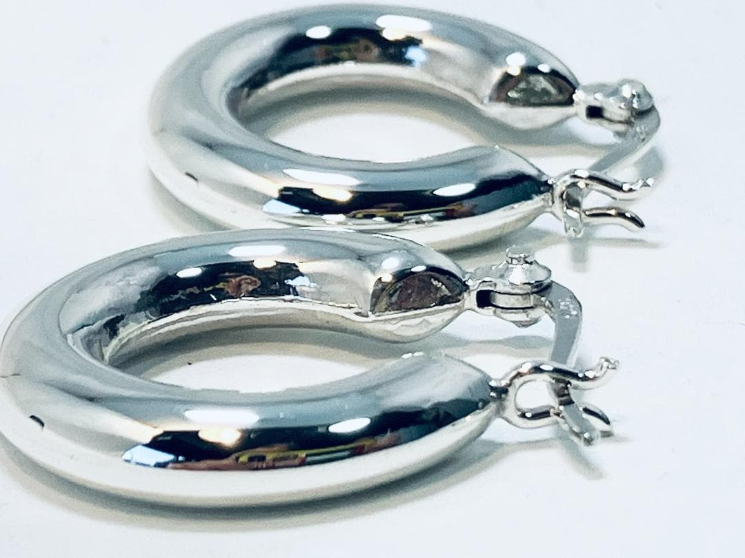 【銀製品】超重厚フープピアス 太さ５mm×外径２０mm