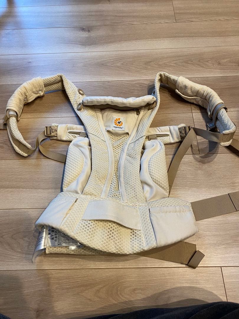 エルゴベビー OMNI Breeze 抱っこ紐 ベージュ