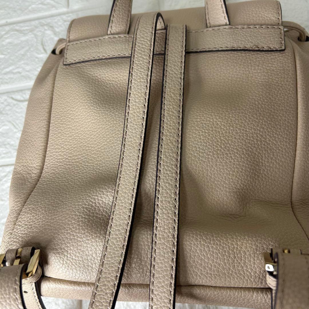 k*3様 【新品同様】FURLA リュック レザー 巾着 ベージュ