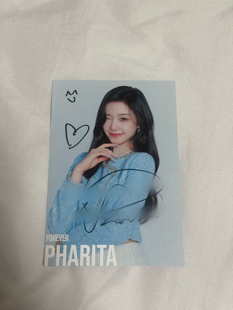 BABYMONSTER パリタ サイン