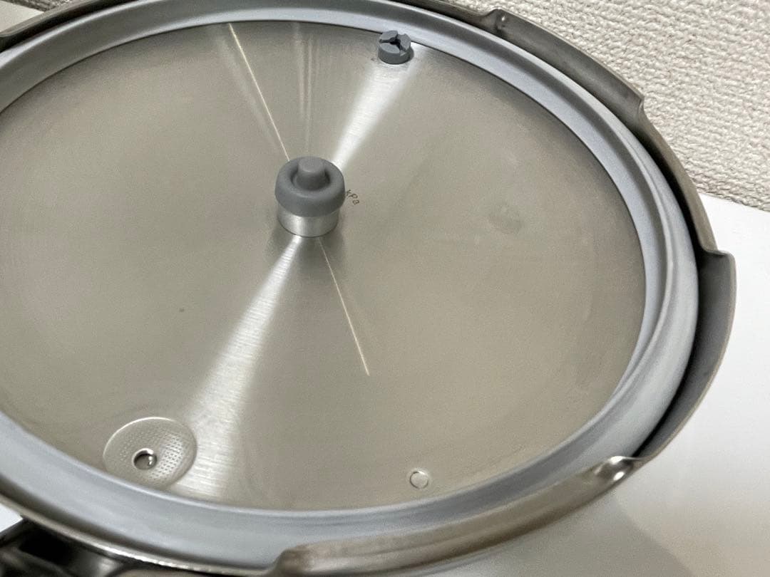 【現状品】パーフェクトキッチン 圧力鍋5リットル （フタ/本体)のみ