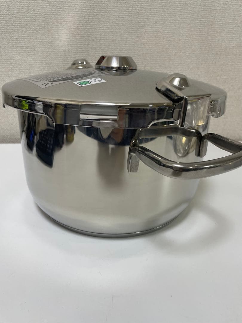 【現状品】パーフェクトキッチン 圧力鍋5リットル （フタ/本体)のみ