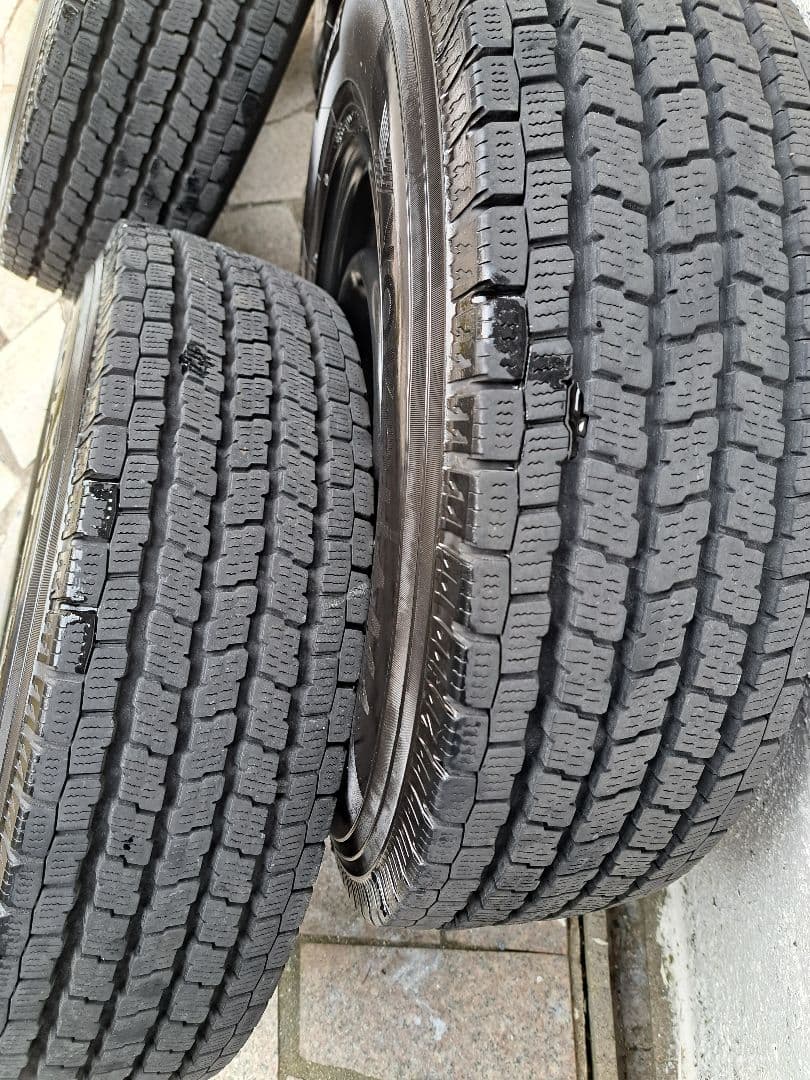 ハイエーススタッドレスタイヤ