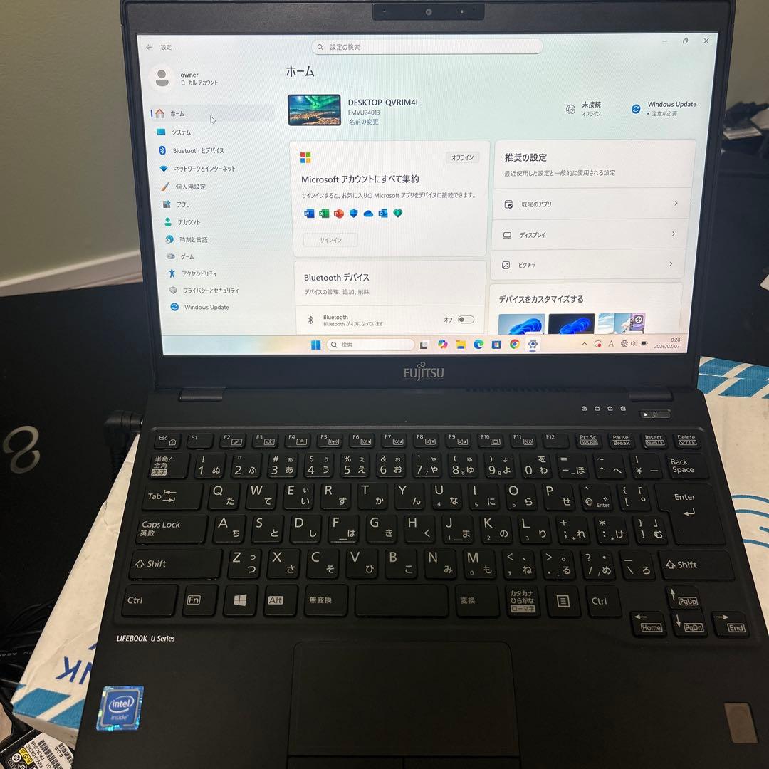 Fujitsu LIFEBOOK U Series ノートパソコン