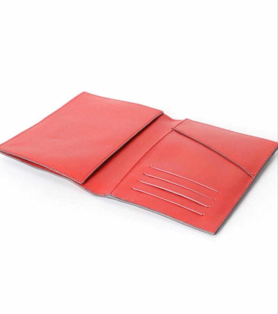 旅行かばん・小分けバッグ Deuxieme Classe BTN Passport Holder