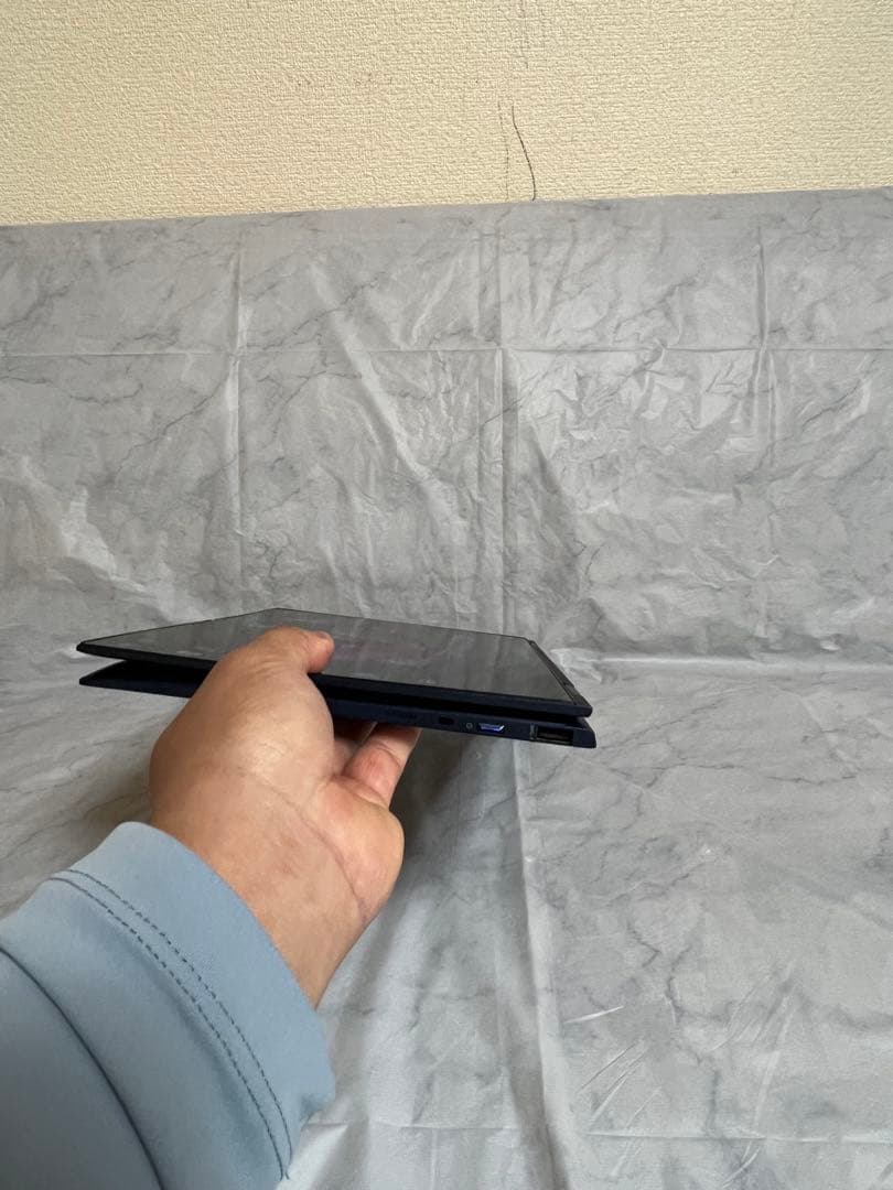 HP Dragonfly i5 8265U ムハマド