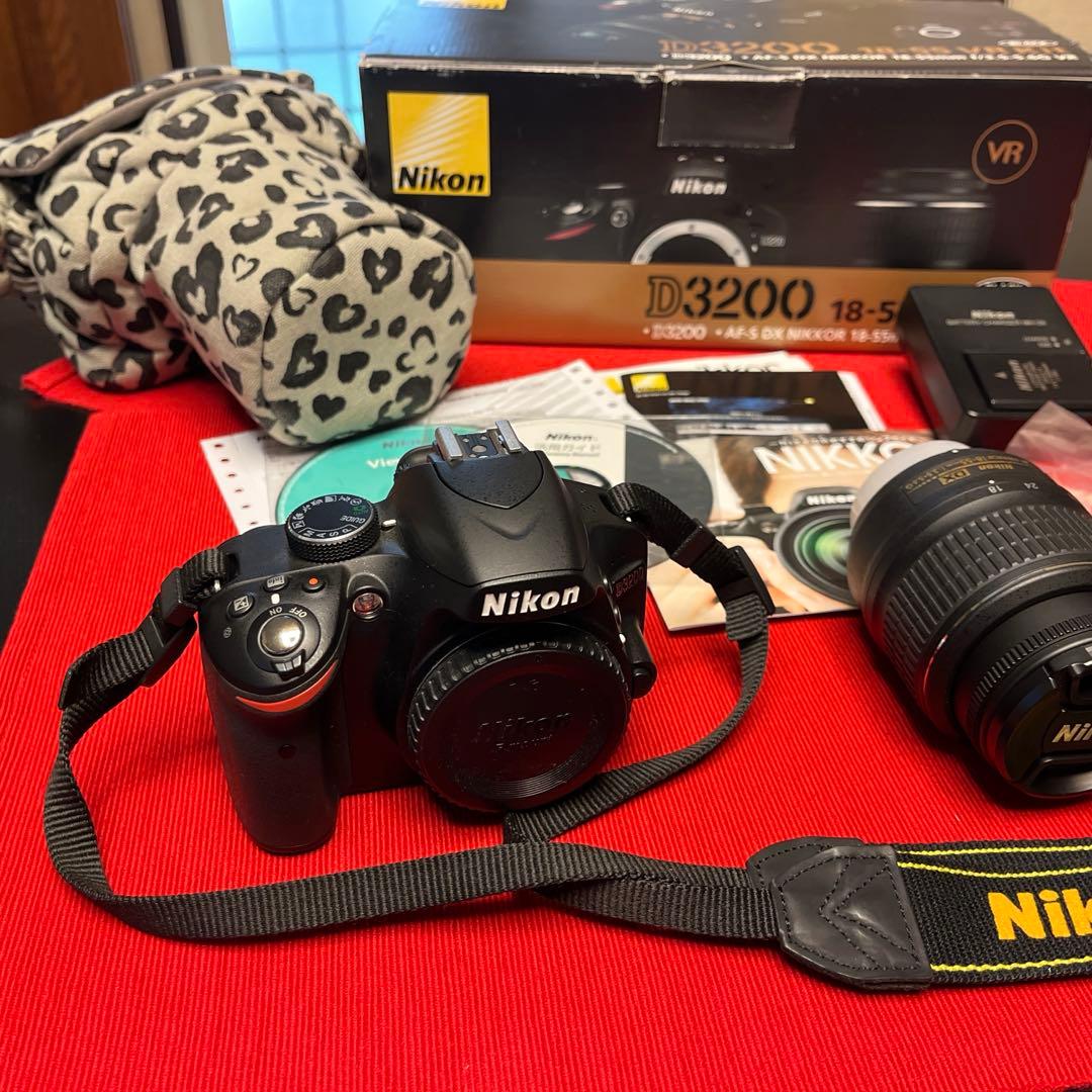 【中古】Nikon D3200 カメラブラック&収納ヒョウ柄セット