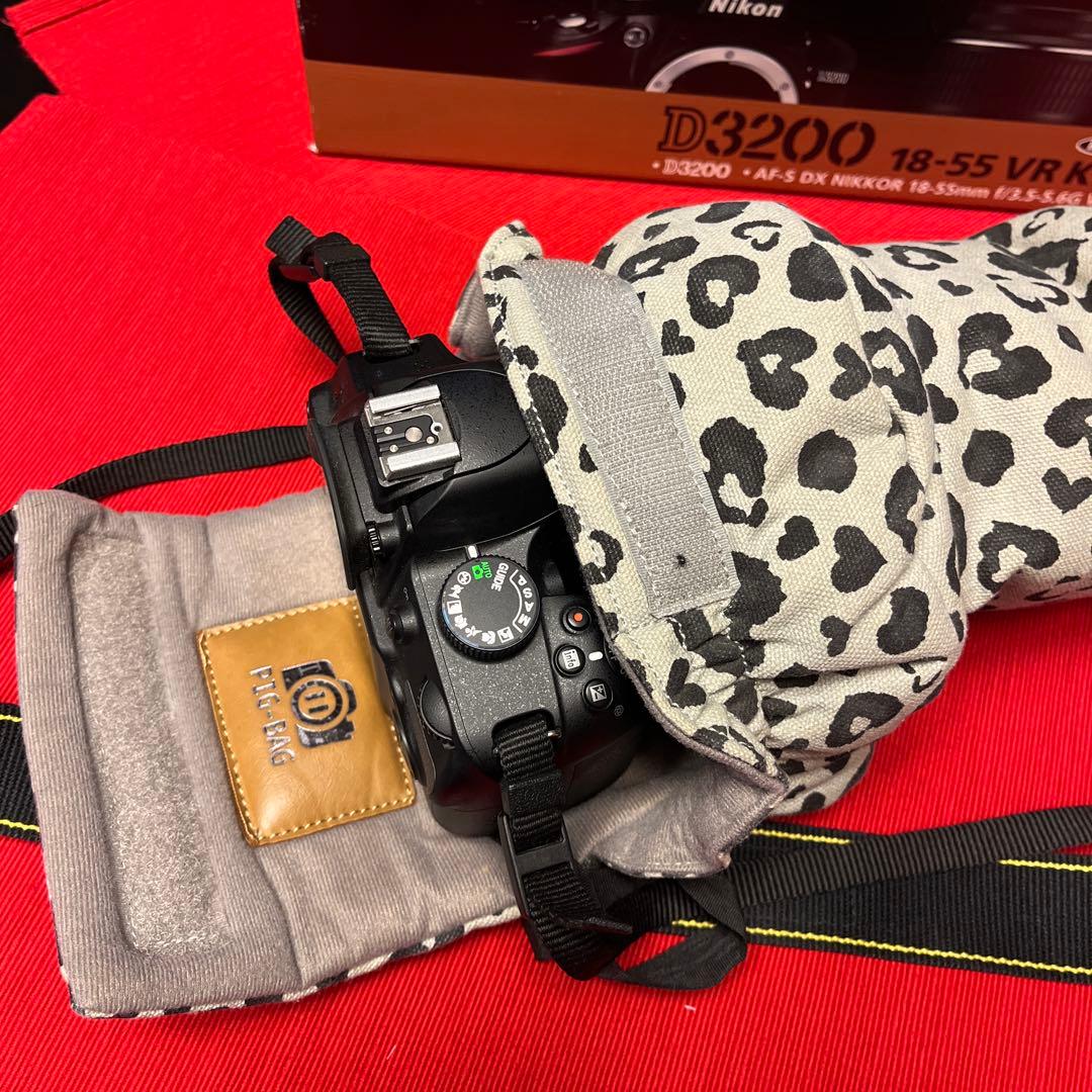 【中古】Nikon D3200 カメラブラック&収納ヒョウ柄セット