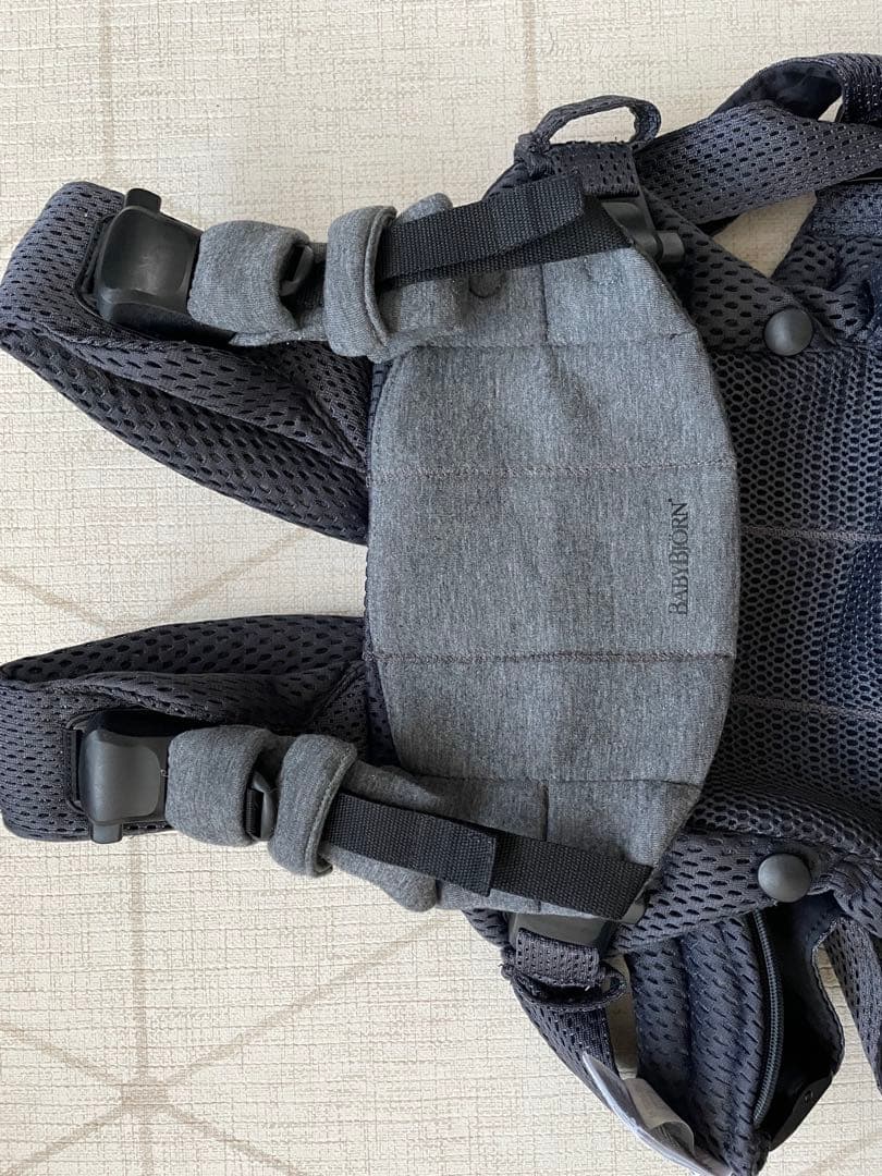 BABYBJÖRN ハーモニー　抱っこ紐 メッシュ　アンスラサイト