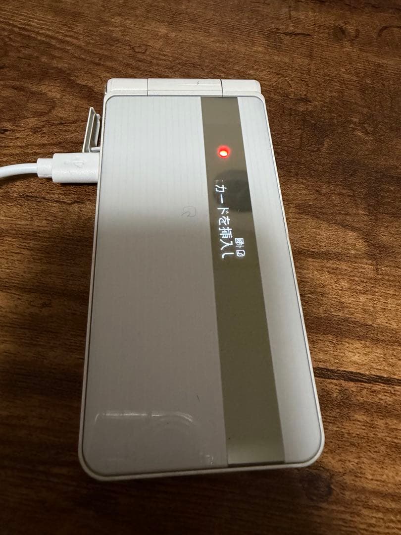 docomo P-smart ホワイト P-01J ガラホ