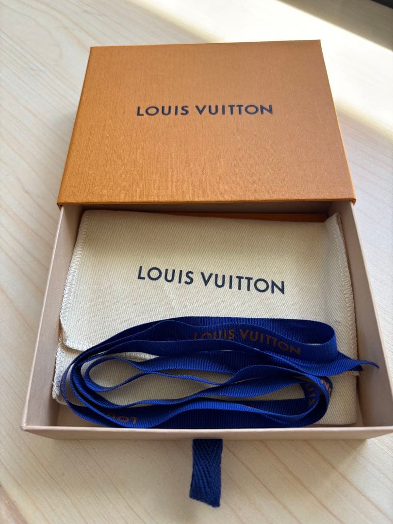 こ*ん様 ヴィトン　ジッピー・ パース