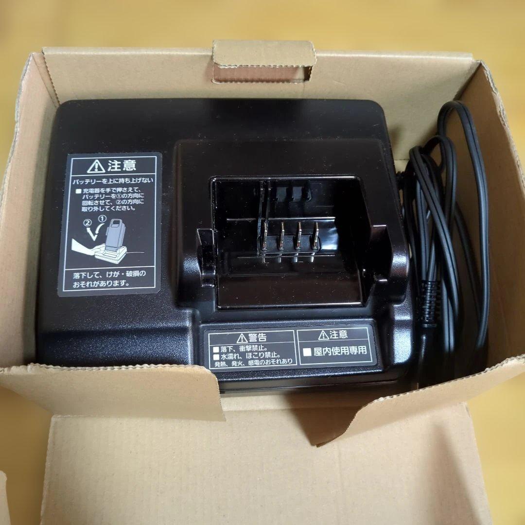 Panasonic NKJ069Z バッテリー充電器